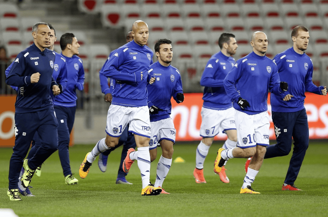 帕尔马球员表现超常，为球队赢得关键胜利的简单介绍