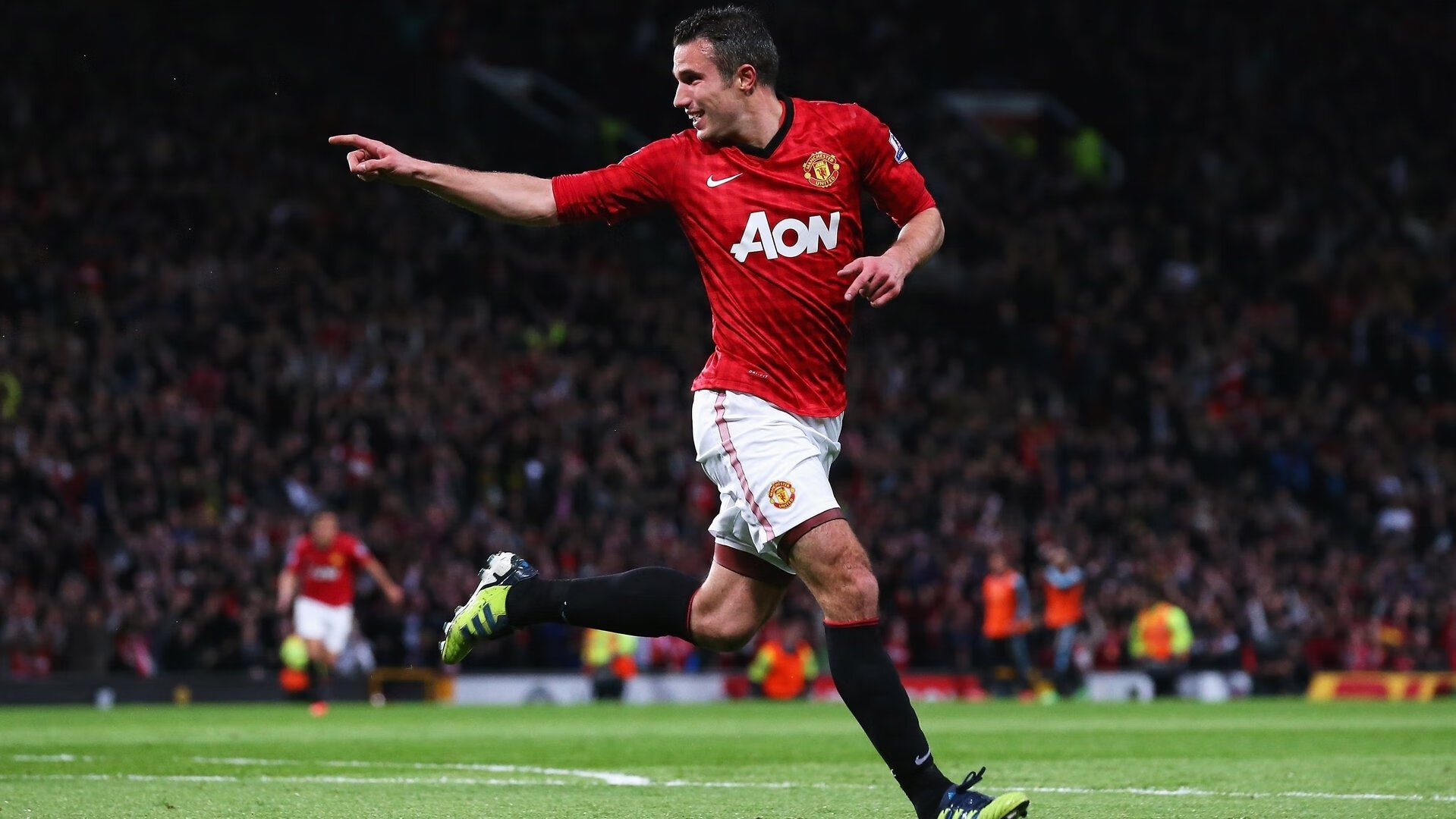 赛道奇迹，塞恩斯关键制胜，阿斯顿马丁完胜红牛车队