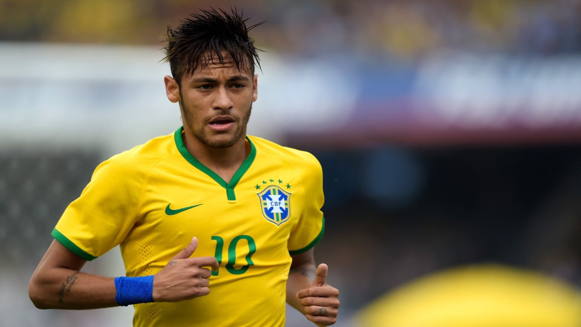 当童话照进现实，丹麦碾压与梅西统治背后的足球哲学